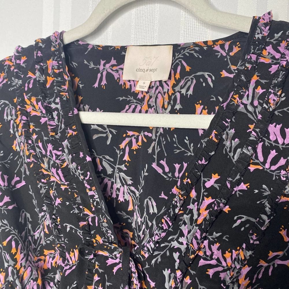 Cinq a Sept Snapdragon Keira Silk Floral V-Neck Blouse Short Sleeve Small Top - Picture 4 of 11
